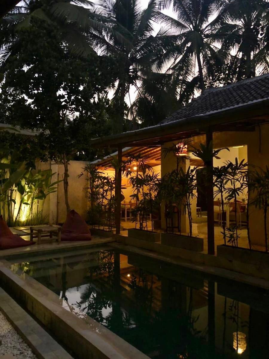 Hotel Ola Ola Lombok à Selong Belanak Extérieur photo