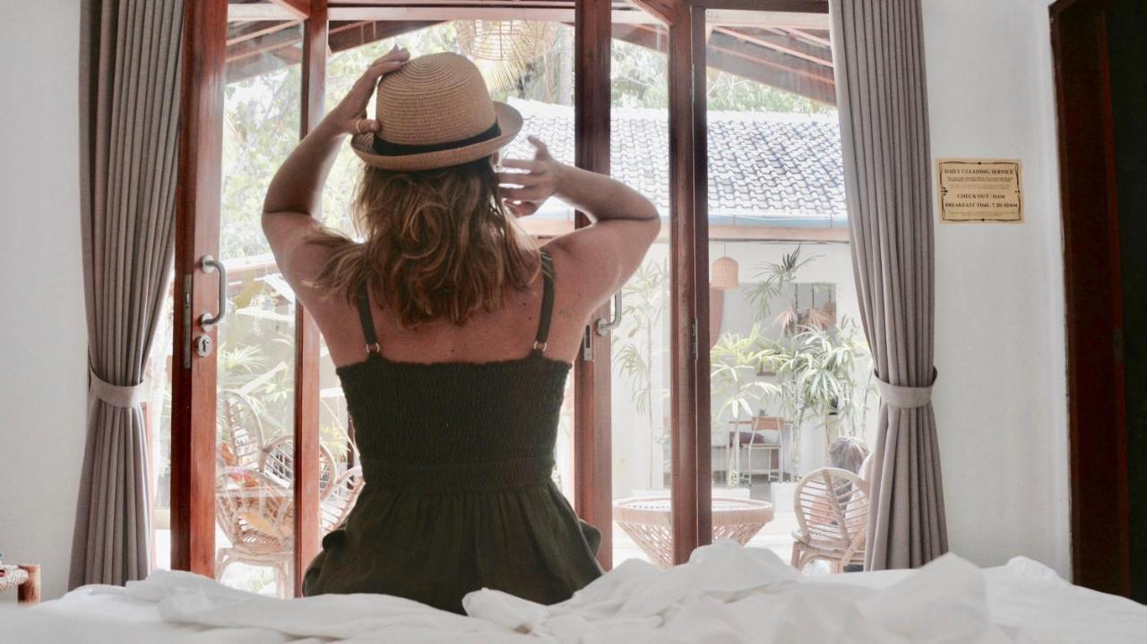 Hotel Ola Ola Lombok à Selong Belanak Extérieur photo