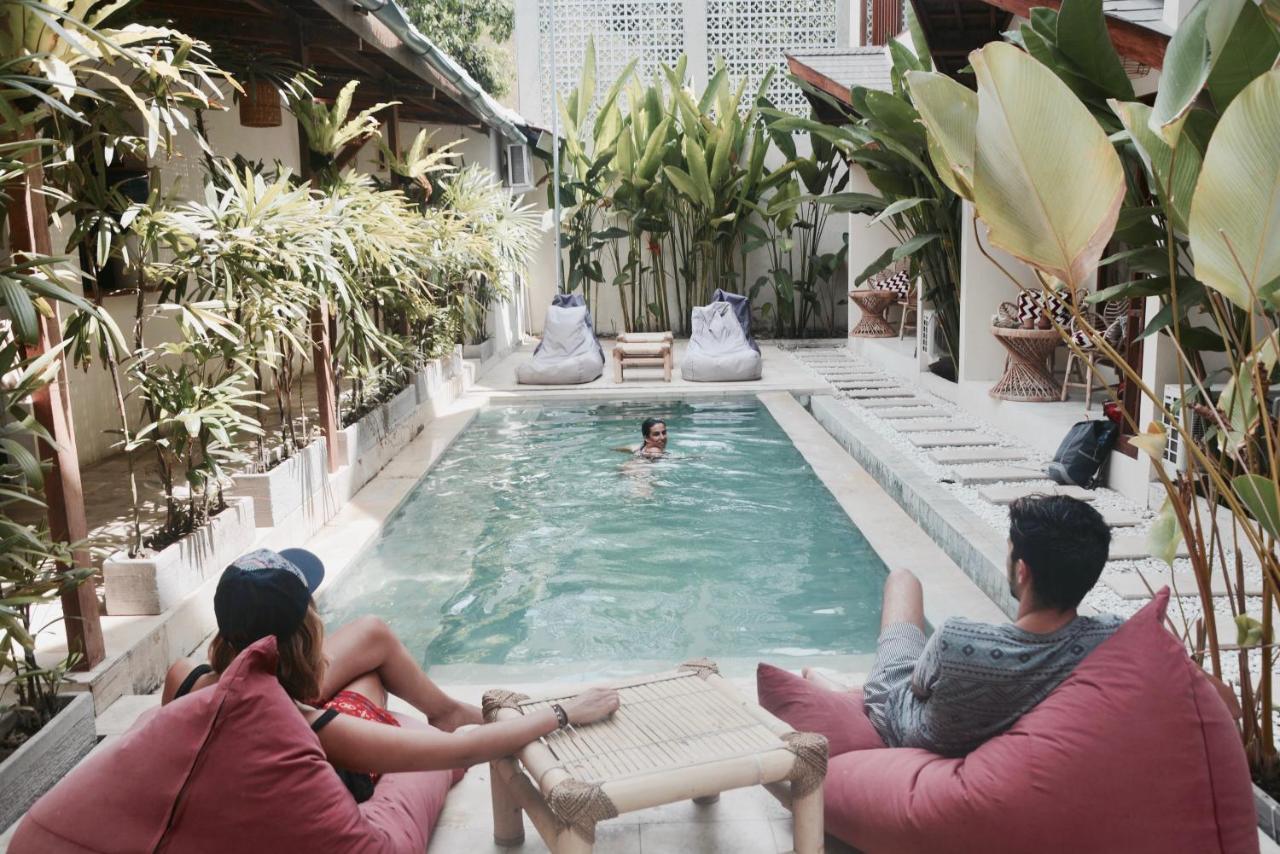 Hotel Ola Ola Lombok à Selong Belanak Extérieur photo